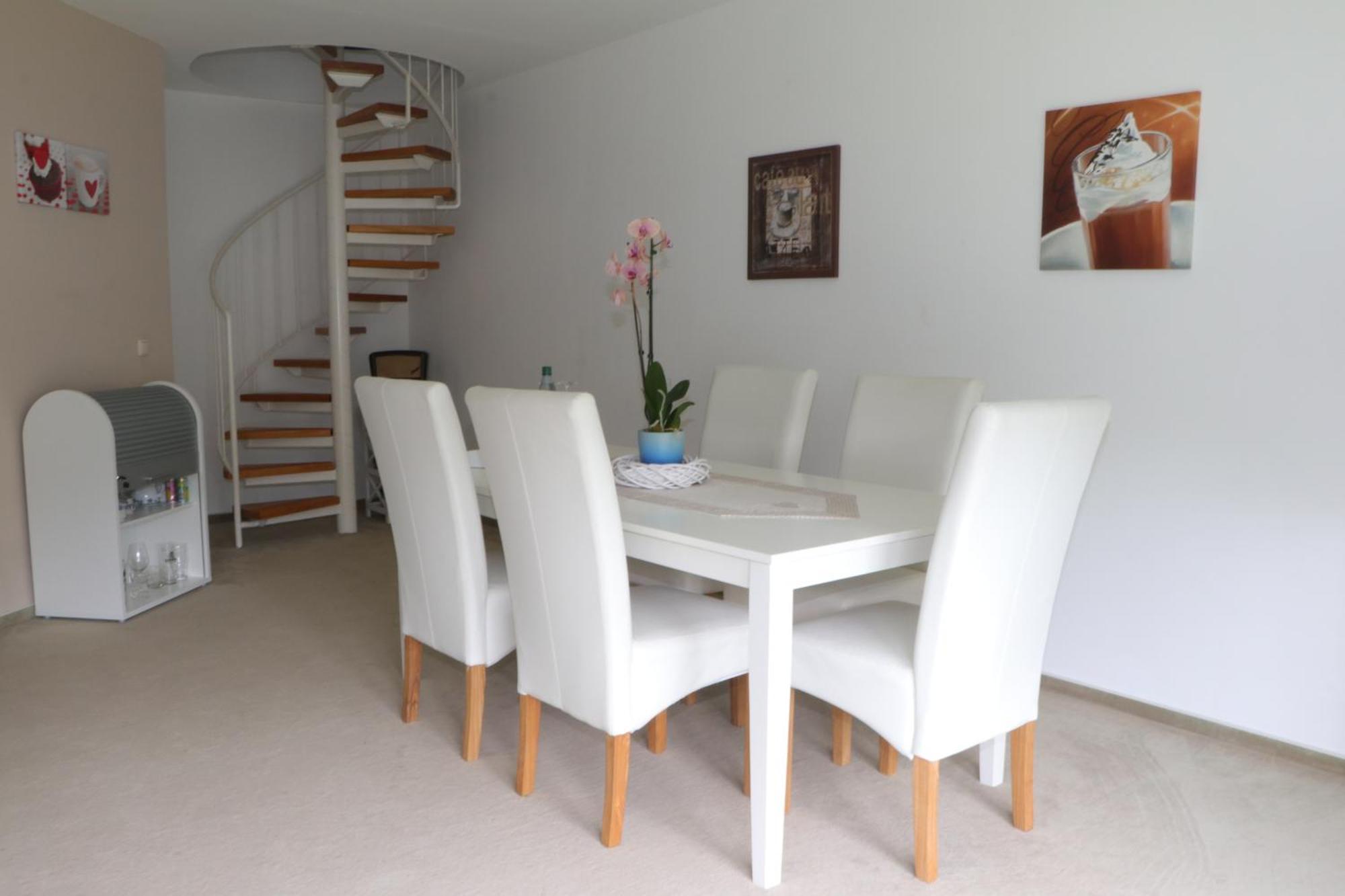 Oberhof - Tiefgarage Und Parkplatz Inklusive Apartment Oberhof (Thuringia)