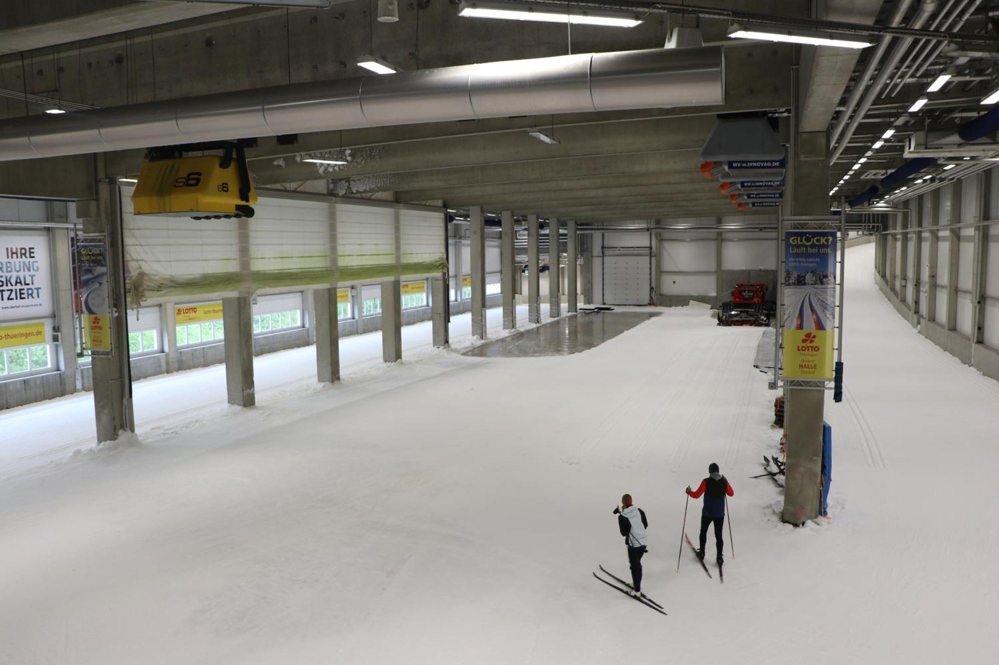 Oberhof - Tiefgarage Und Parkplatz Inklusive Oberhof (Thuringia)