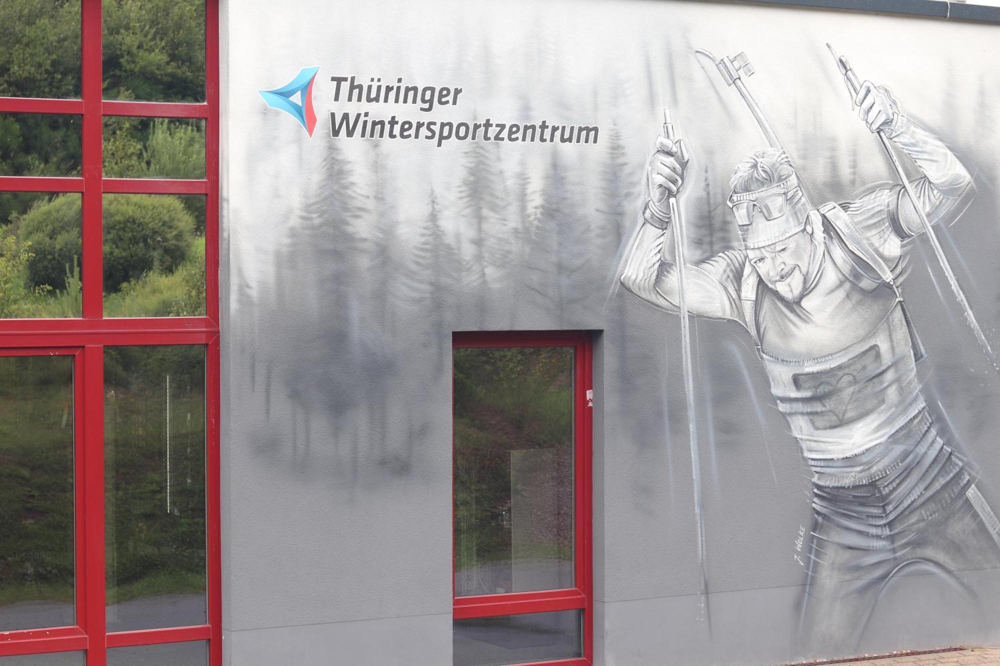 Oberhof - Tiefgarage Und Parkplatz Inklusive * Oberhof (Thuringia)